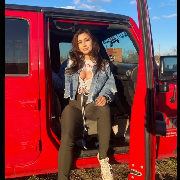 Meet your Posher, Maria - Picture 3 of 16